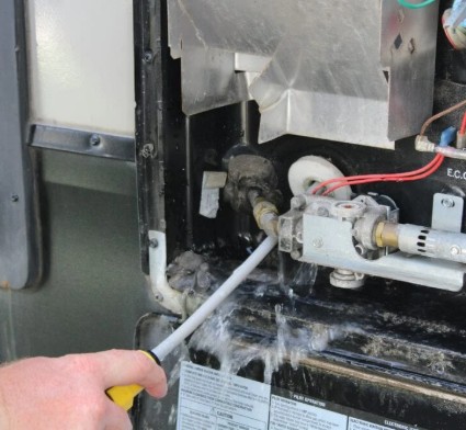 water heater cleaning